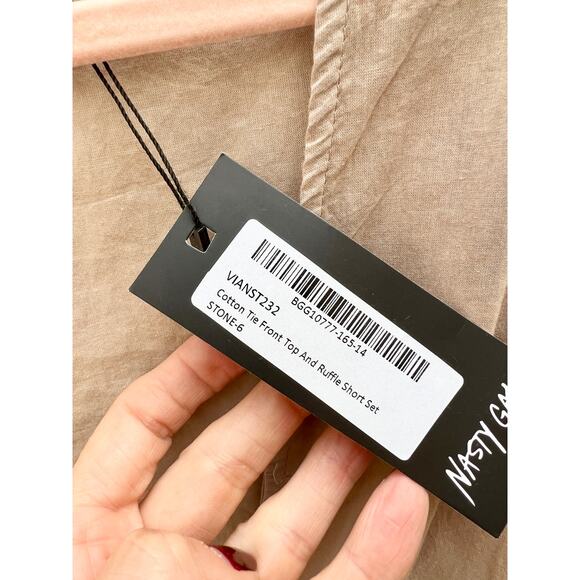 NWT Nasty Gal Long Sleeve Cotton Tie-Front Top and Ruffle Short Set Stone Size 6 - Picture 4 of 12